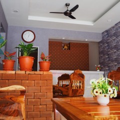 The Lucky Kata Hostel интерьер отеля