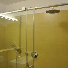Hotel Weingarten Натурно ванная фото 2