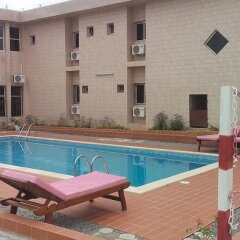 Complexe Anouanze in Abidjan, Cote d'Ivoire from 76$, photos, reviews - zenhotels.com pool photo 3