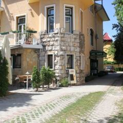 Villa Hotel Kristal вид на фасад фото 2