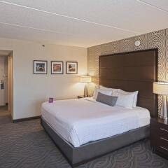 Отель Crowne Plaza Mpls Intl Arpt-Mall Of America Блумингтон комната для гостей