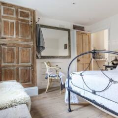 Отель Hampstead Haven 1BR Flat Лондон балкон