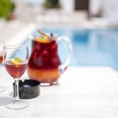 Отель Hostal Tarba бассейн
