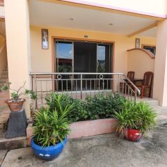 Отель The Little Mermaid Guesthouse And Restaurant пляж Ката