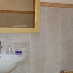Отель Locanda Modigliani Италия, Феррара - отзывы, цены и фото номеров - забронировать отель Locanda Modigliani онлайн ванная фото 2