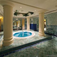 Leonardo Hotel Düsseldorf City Center бассейн