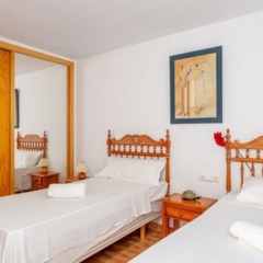 Отель - 2 Bedrooms with WiFi - 107887 Испания, Фуэнхирола - отзывы, цены и фото номеров - забронировать отель - 2 Bedrooms with WiFi - 107887 онлайн фото 2