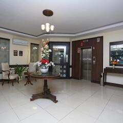 OYO 645 Hotel Tourist Deluxe интерьер отеля