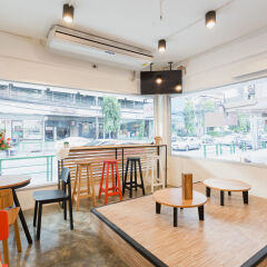 Homie Hostel & Cafe' Бангкок гостиничный бар