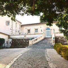 Отель I Monasteri Golf Resort Сиракуза вид на фасад