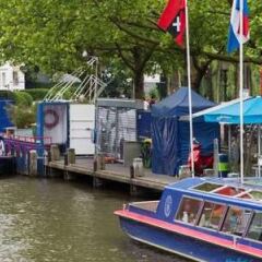 Отель Hampton By Hilton Amsterdam Centre East Амстердам городской автобус