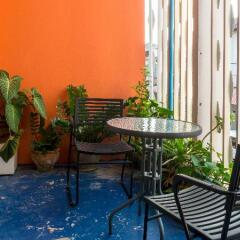 Отель Gotum Hostel & Restaurant Таиланд, Пхукет - отзывы, цены и фото номеров - забронировать отель Gotum Hostel & Restaurant онлайн бассейн фото 2