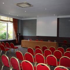 Отель Golden Tulip Reims L'Univers развлечения