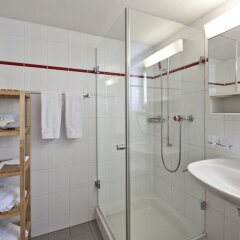 Отель Laagers Hotel Garni Швейцария, Самедан - отзывы, цены и фото номеров - забронировать отель Laagers Hotel Garni онлайн ванная фото 2