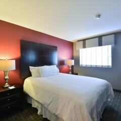 Отель HolmeSuites Columbus Airport/DLA США, Колумбус - отзывы, цены и фото номеров - забронировать отель HolmeSuites Columbus Airport/DLA онлайн комната для гостей фото 3