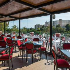 Salles Hotel Marina Portals питание