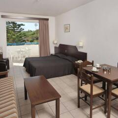 Petrosana Hotel Apartments комната для гостей фото 5