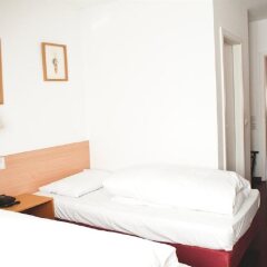 Отель Batavia Hotel Германия, Дюссельдорф - 9 отзывов об отеле, цены и фото номеров - забронировать отель Batavia Hotel онлайн комната для гостей фото 4
