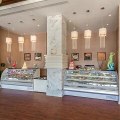 Alva Donna World Palace Hotel Турция, Кемер - 1 отзыв об отеле, цены и фото номеров - забронировать отель Alva Donna World Palace Hotel онлайн питание фото 2