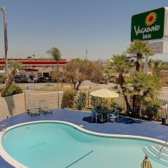 Отель Vagabond Inn San Pedro США, Лос-Анджелес - отзывы, цены и фото номеров - забронировать отель Vagabond Inn San Pedro онлайн спортивное сооружение