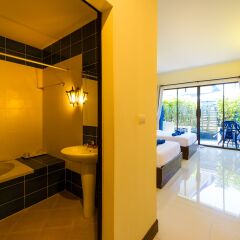 Отель JR Siam Kata Resort бассейн