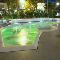 Отель Mercure Rimini Lungomare Италия, Римини - 8 отзывов об отеле, цены и фото номеров - забронировать отель Mercure Rimini Lungomare онлайн с домашними животными