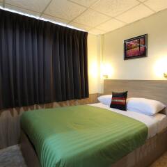 Sukhumvit 20 Hotel Бангкок комната для гостей фото 2