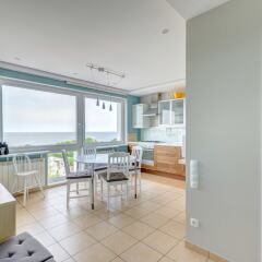 Апартаменты Dom & House - Level Eleven Apartment Sea View Сопот комната для гостей фото 4