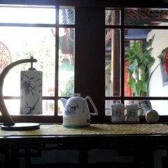 Отель Liuhe Courtyard Hotel Китай, Пекин - отзывы, цены и фото номеров - забронировать отель Liuhe Courtyard Hotel онлайн питание фото 2