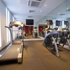 Park International Hotel фитнесс-зал фото 4