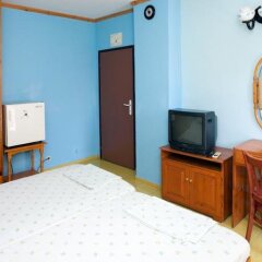 Отель Family Hotel Flora Болгария, Несебр - отзывы, цены и фото номеров - забронировать отель Family Hotel Flora онлайн удобства в номере