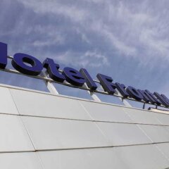 Hotel Front Maritim парковка