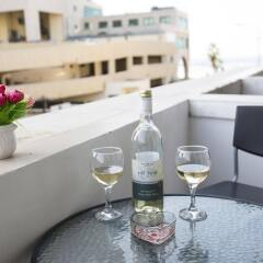 Sweet Inn Apartments Tel Aviv Израиль, Тель-Авив - отзывы, цены и фото номеров - забронировать отель Sweet Inn Apartments Tel Aviv онлайн балкон