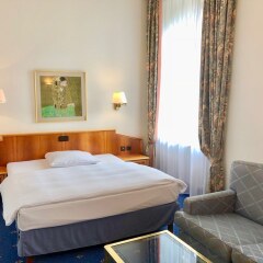 Отель Bayerischer Hof Dresden Германия, Дрезден - 2 отзыва об отеле, цены и фото номеров - забронировать отель Bayerischer Hof Dresden онлайн комната для гостей фото 5