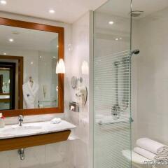 Отель Marriott Lyon Cité Internationale ванная фото 2