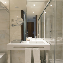 TURIM Marques Hotel Лиссабон ванная фото 2