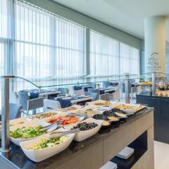 TRYP Lisboa Aeroporto Hotel питание фото 2