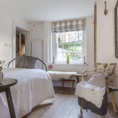 Отель Hampstead Haven 1BR Flat Лондон фото 4