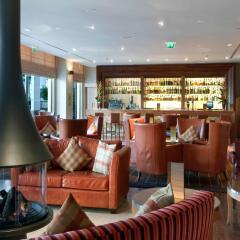 Отель Hilton Vilamoura As Cascatas Golf Resort & Spa Португалия, Пешао - отзывы, цены и фото номеров - забронировать отель Hilton Vilamoura As Cascatas Golf Resort & Spa онлайн гостиничный бар