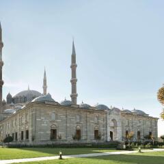 Ramada Hotel & Suites Edirne Турция, Эдирне - отзывы, цены и фото номеров - забронировать отель Ramada Hotel & Suites Edirne онлайн спортивное сооружение
