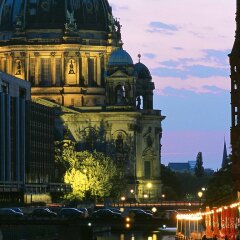Отель Aparthotel Adagio Berlin Kurfürstendamm Германия, Берлин - 13 отзывов об отеле, цены и фото номеров - забронировать отель Aparthotel Adagio Berlin Kurfürstendamm онлайн городской автобус