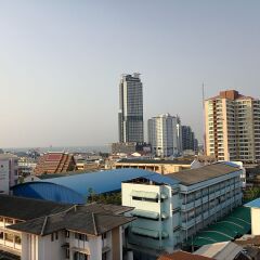 Отель Cityview Residence пляж