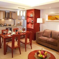 Howard Johnson All Suites Hotel комната для гостей