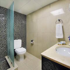 Отель Beach Resort by Bin Majid Hotels & Resorts ванная фото 2