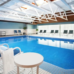 Отель Four Points by Sheraton Gatineau-Ottawa Канада, Гатино - отзывы, цены и фото номеров - забронировать отель Four Points by Sheraton Gatineau-Ottawa онлайн бассейн фото 2
