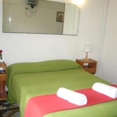 Отель Balmes Centro Hostal Барселона сейф в номере