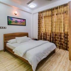 Отель Beach Sunrise Inn сейф в номере