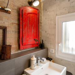 Отель 1 Br Penthouse Vintage Suites With Terrace - Hoa 42149 ванная