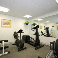 Отель Best Western Adams Inn Quincy-Boston фитнесс-зал