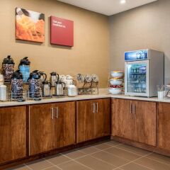 Отель Comfort Suites Columbus Airport США, Колумбус - отзывы, цены и фото номеров - забронировать отель Comfort Suites Columbus Airport онлайн питание фото 2